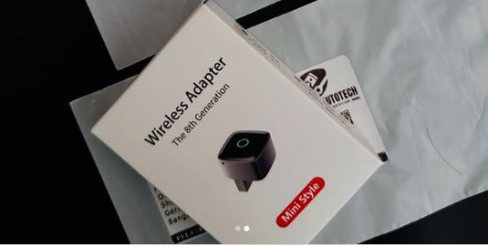 أصغر محول لاسلكي من الجيل الثامن لـ Apple Car Play وAndroid Auto في العالم