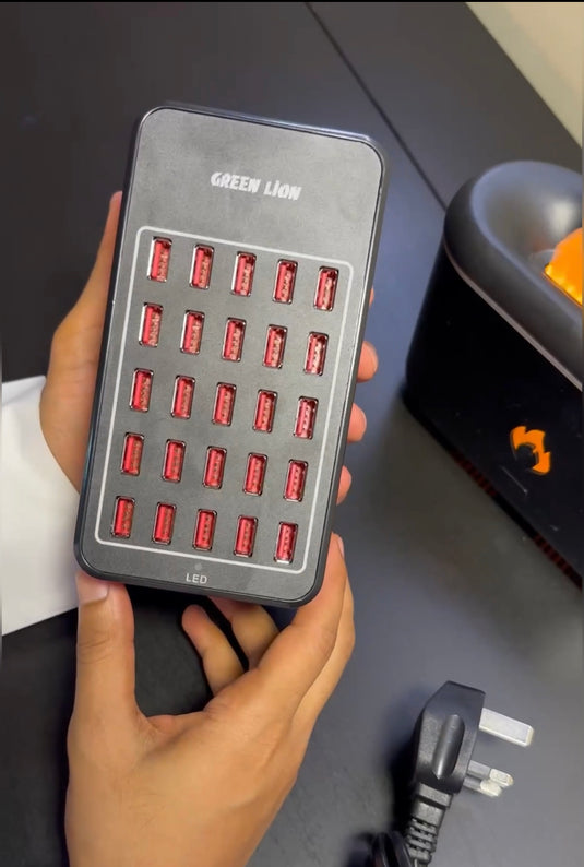 محول فيه ٢٥ منفذ USB