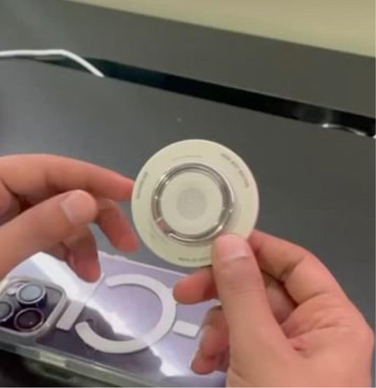 مسكة + ستاند ٢ في ١ بخاصية MagSafe